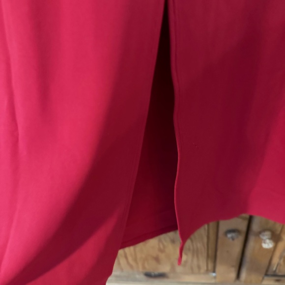 Lululemon 🔥RARE🔥 Dress Align Midi Dark Red color 🔥SOLD OUT🔥 - Picture 10 of 10